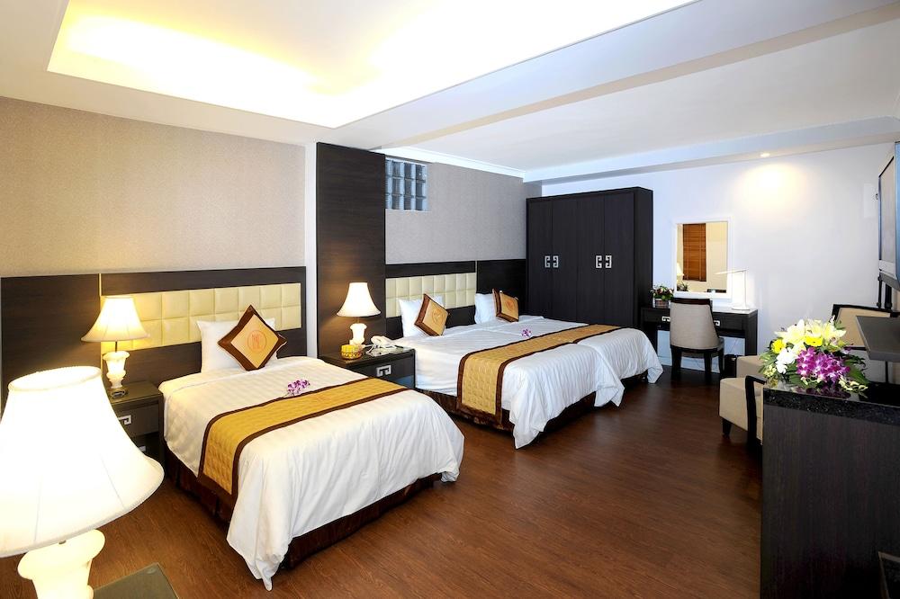 New Era & Hotel 4*