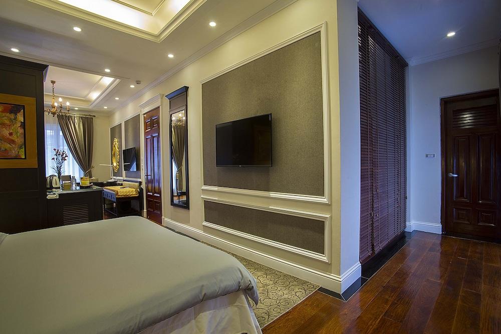 Hotel New Era &