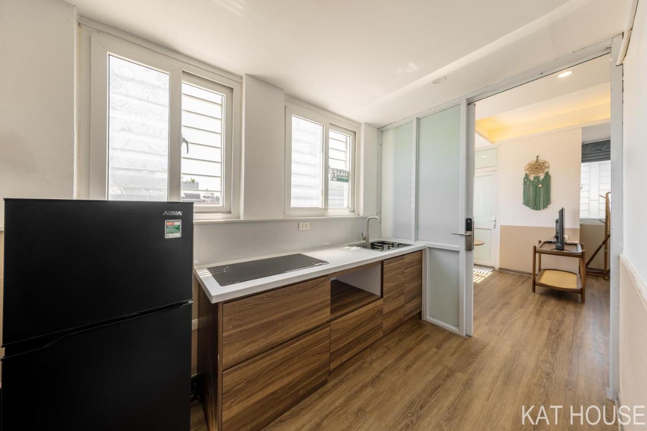 3 Bedrooms With Lots Of Natural Light, Old Quarter Căn hộ