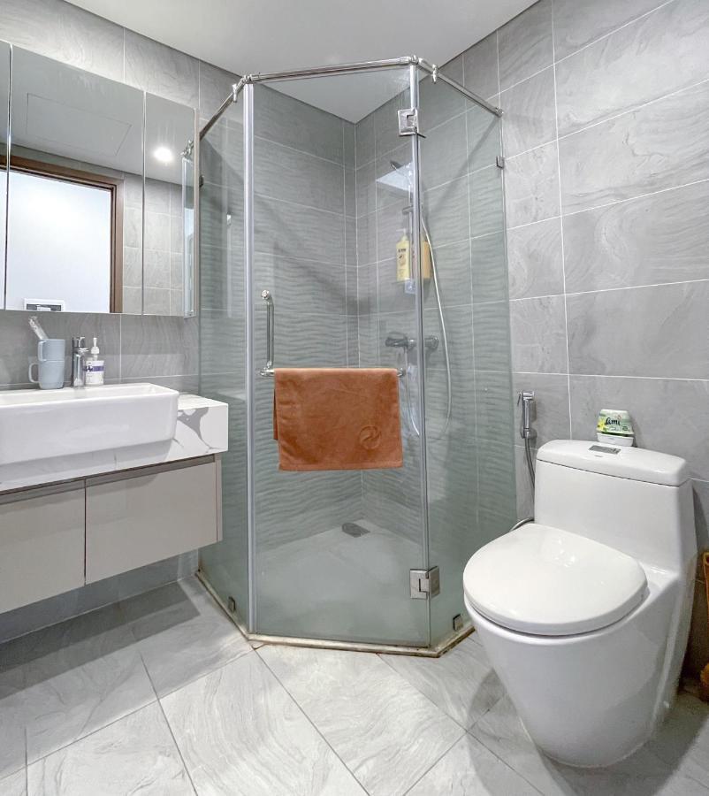 Monday -r103 Vinhomes Ocean Park-gia Lam-ha Noi * Hanoi