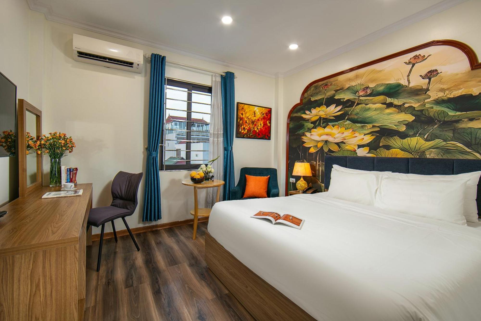The Sono Hotel 3*