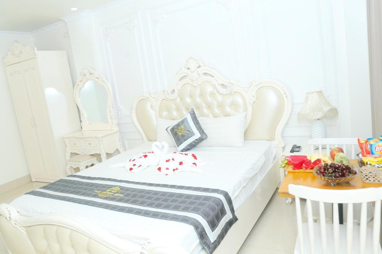 Hotel Noi Bai Airport 3*