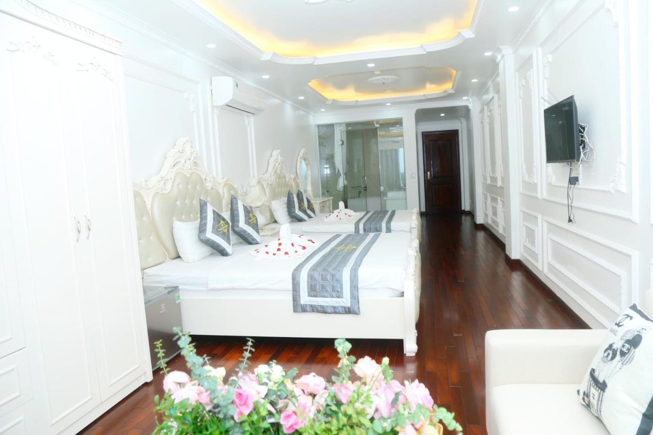 Noi Bai Airport 3*