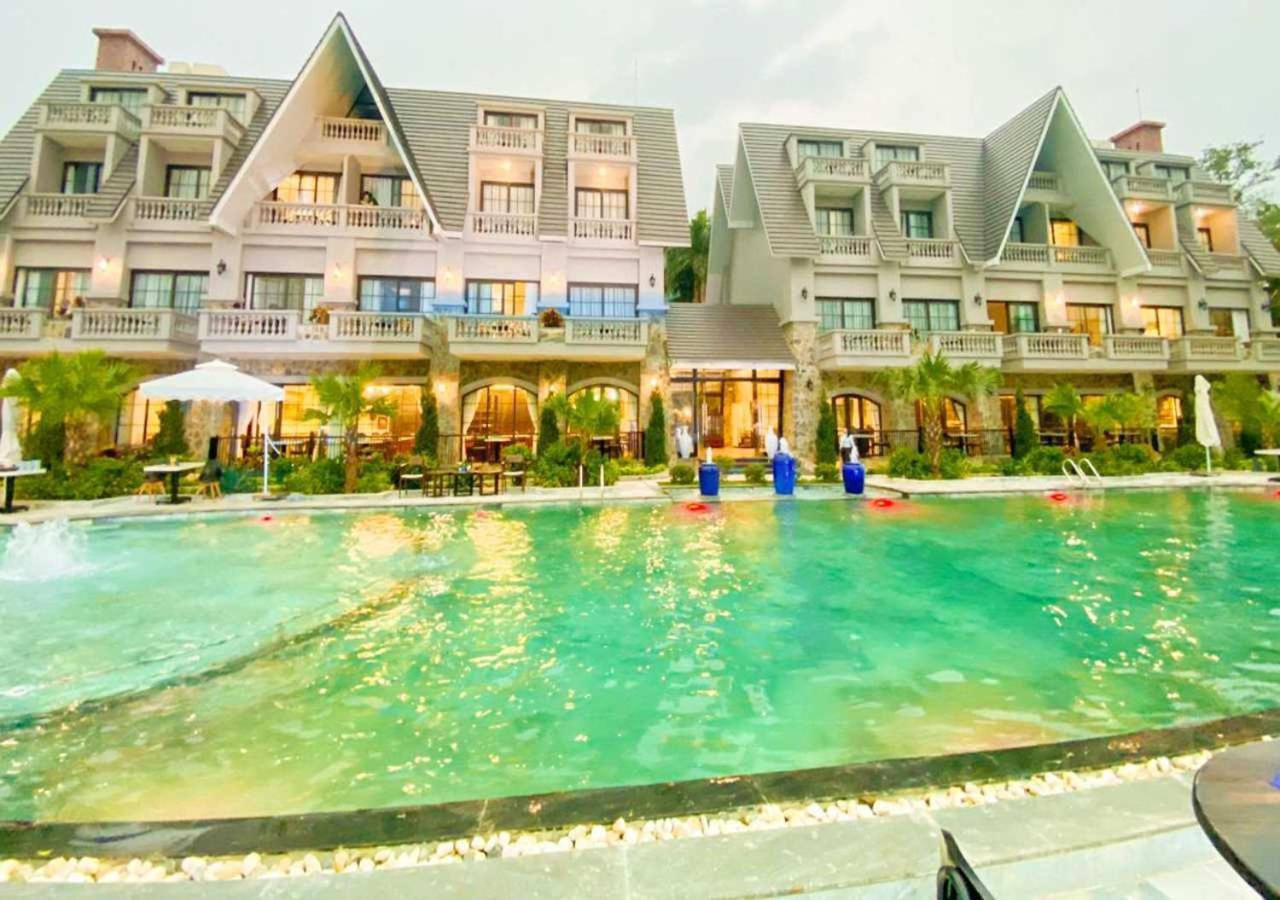 Paradise Soc Son Tempat peranginan