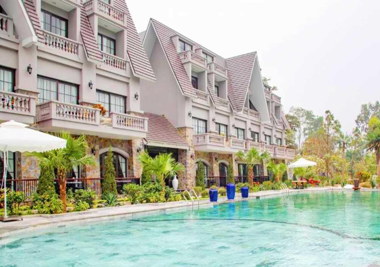 Tempat peranginan Paradise Soc Son 4*