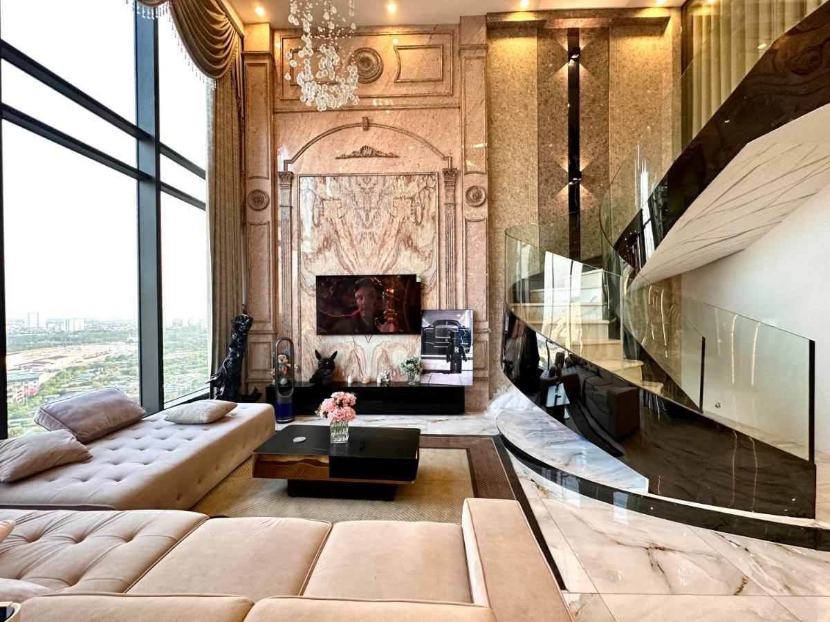 Queen Penhouse Duplex Apartment *