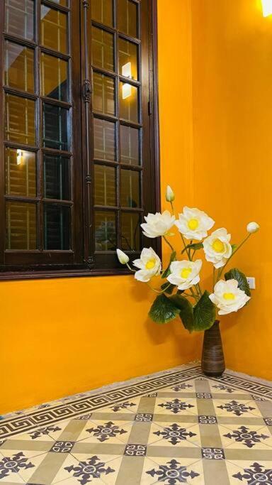 Old Quarter Autumn Apartment
