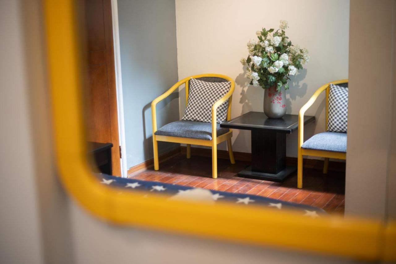 Ở trọ Alley19 - Homestay And Travel - Free Breakfast