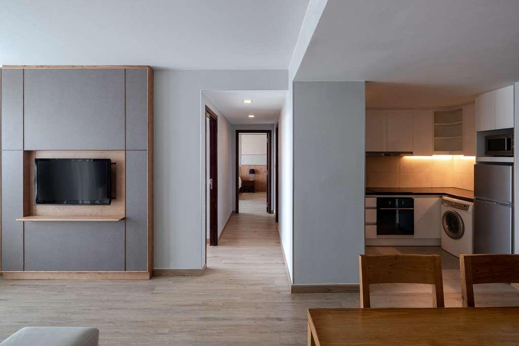 Hotel Hyatt Regency West Hanoi