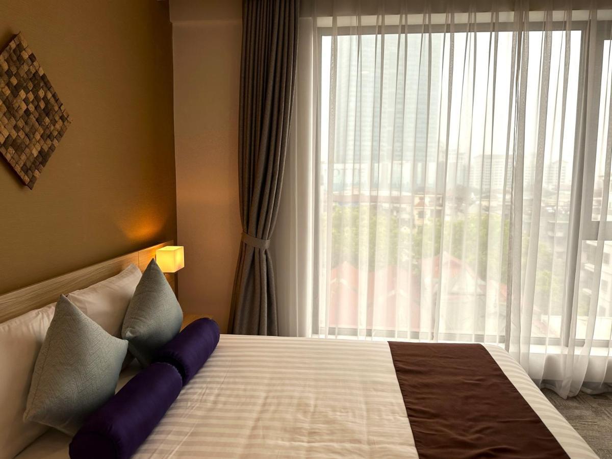Yah & Hotel Hanoi