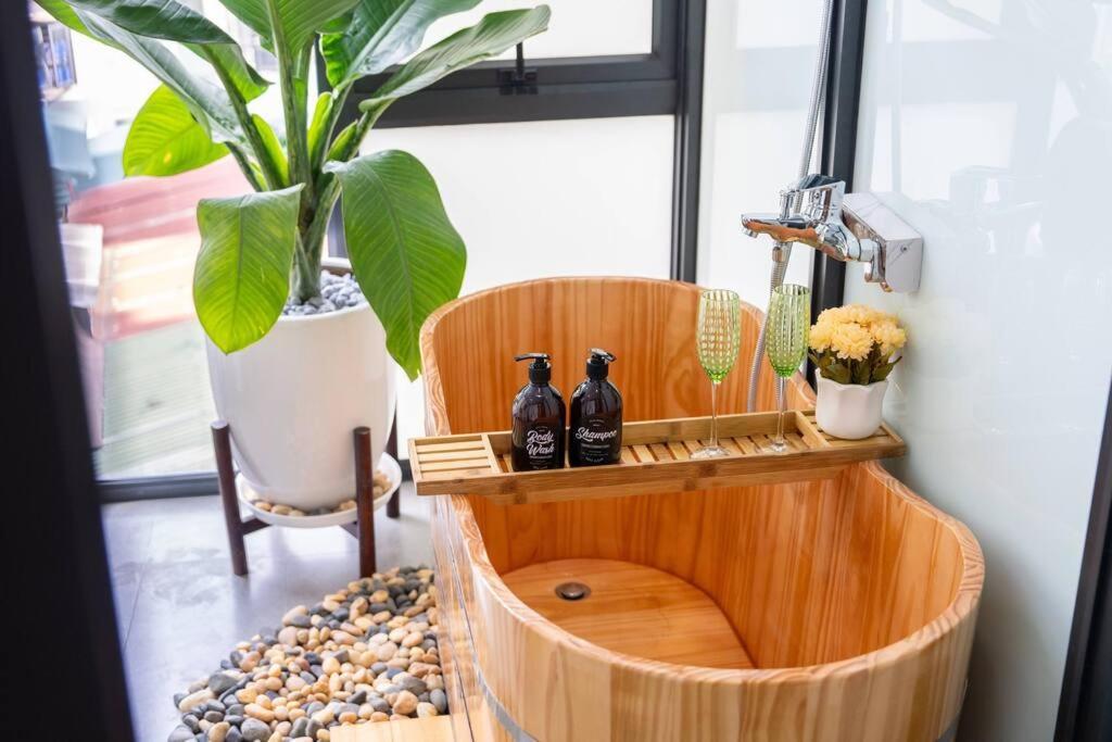 Entireplace*2br/bathtub/supercenter*new* Apartment Hanoi