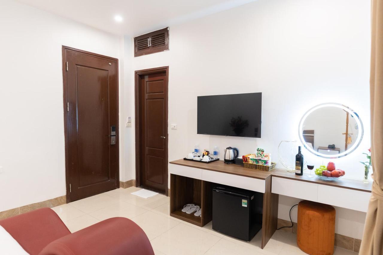 Hotel Royal Sai Dong - Long Bien