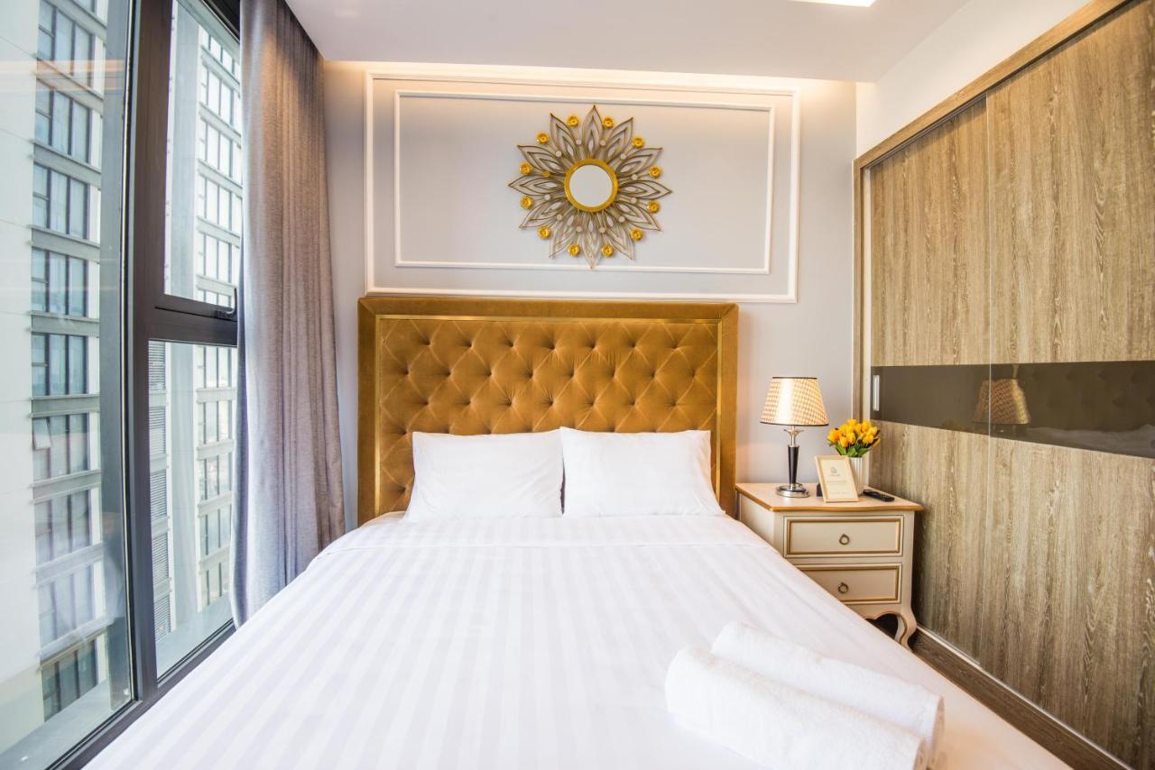 Royal Serviced Vinhomes Metropolis *