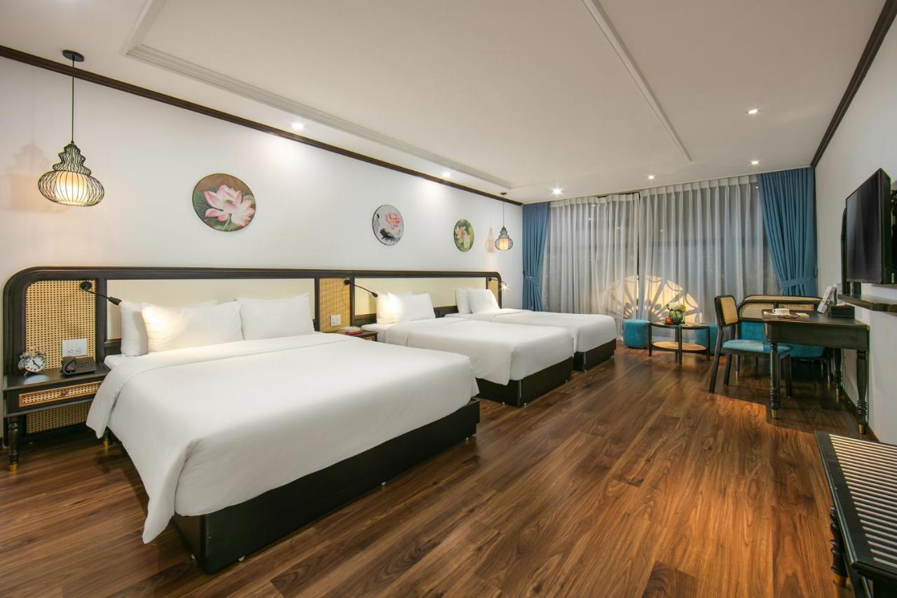 Hotel Media & 4*
