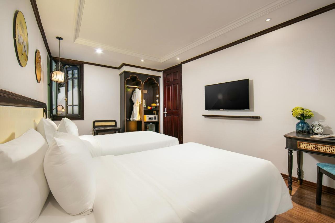Media & 4* Hanoi