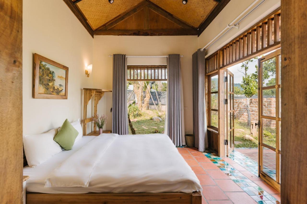 Leeha Venuestay