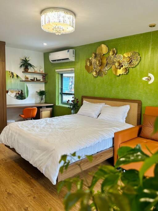 Domino With Banlcony View Apartment Hanoi