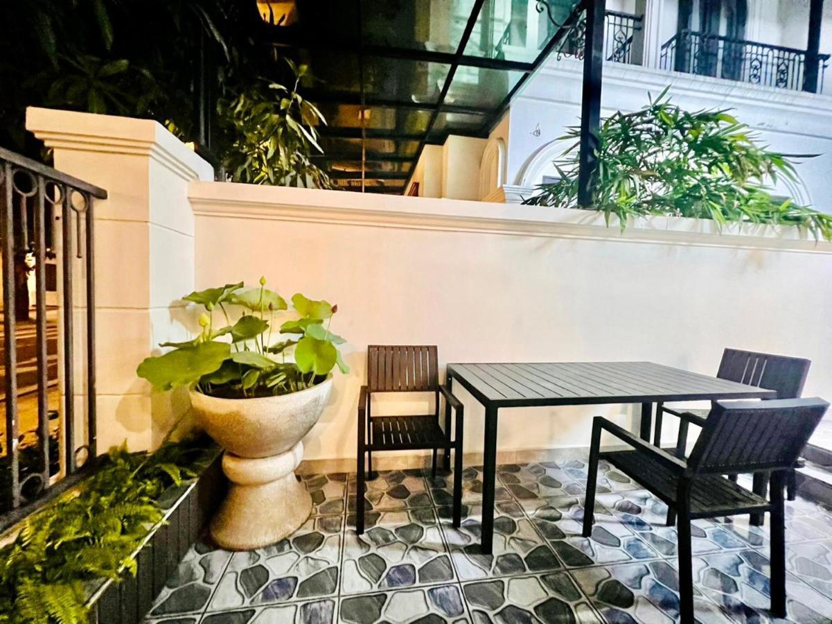 3 Bedrooms In The - Vinhome Ocean Park
