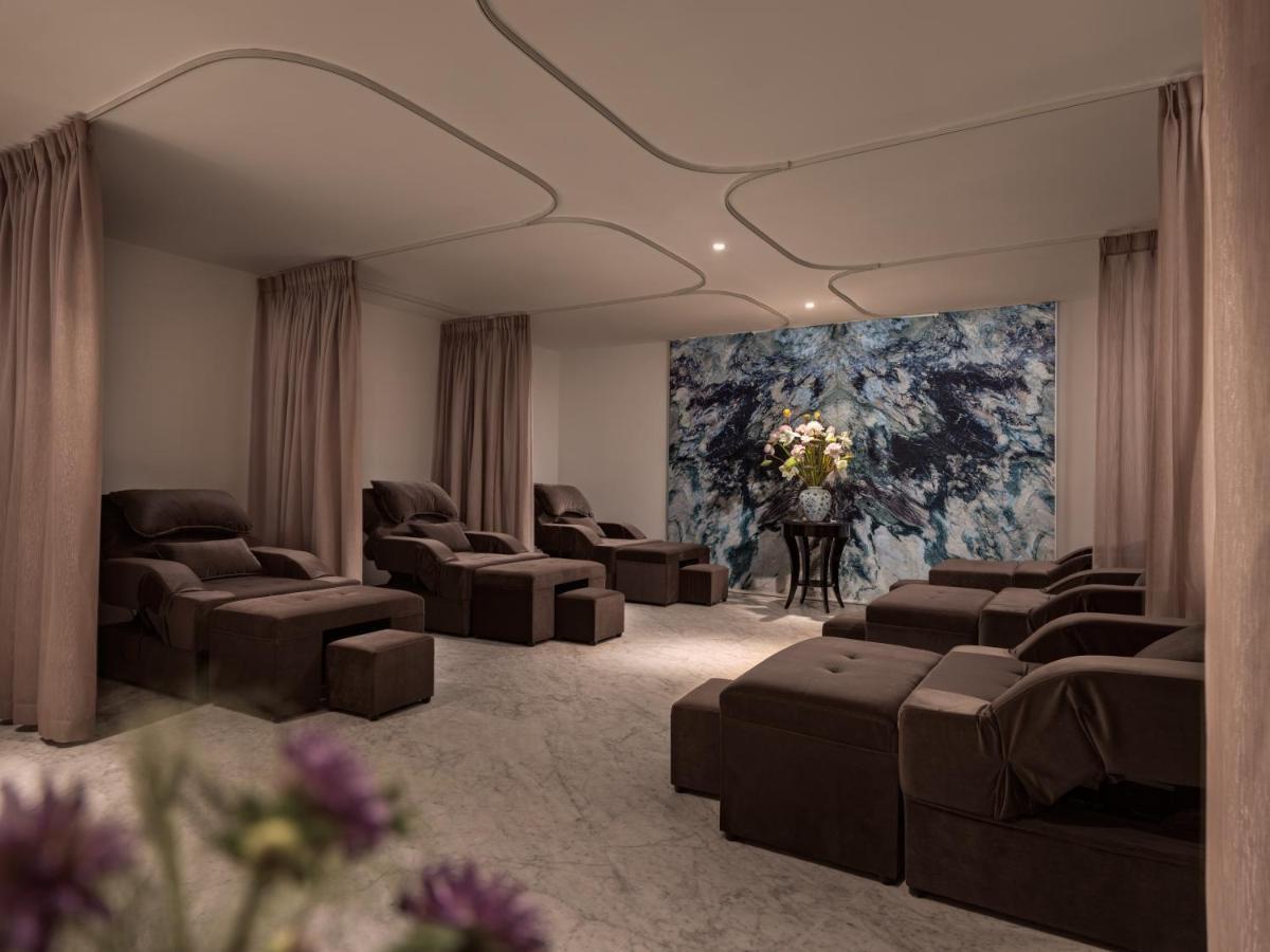 Elegant Mansion 88 Hotel 5*