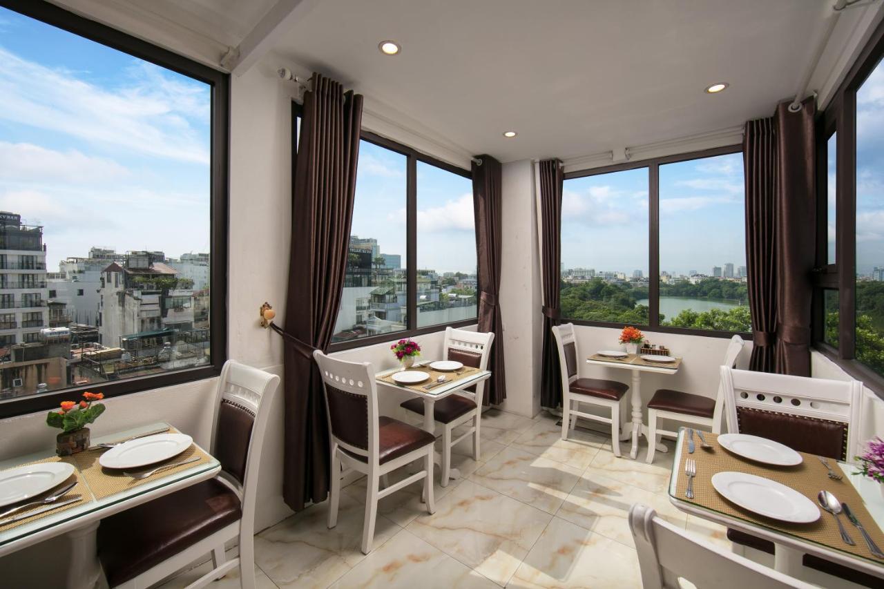Hotel Trangtrang Premium & Sky Bar 4*