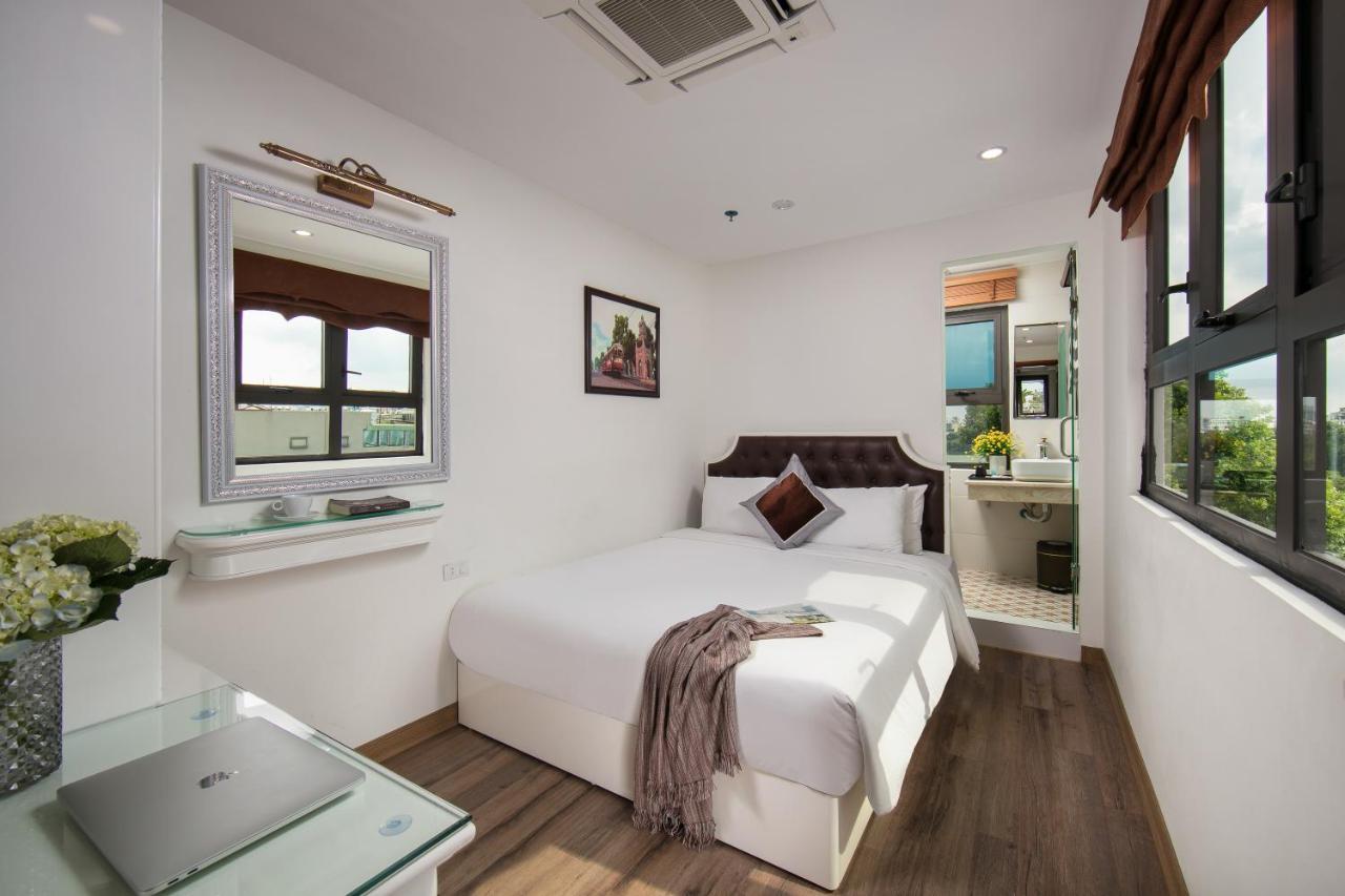 Hotel Trangtrang Premium & Sky Bar 4*