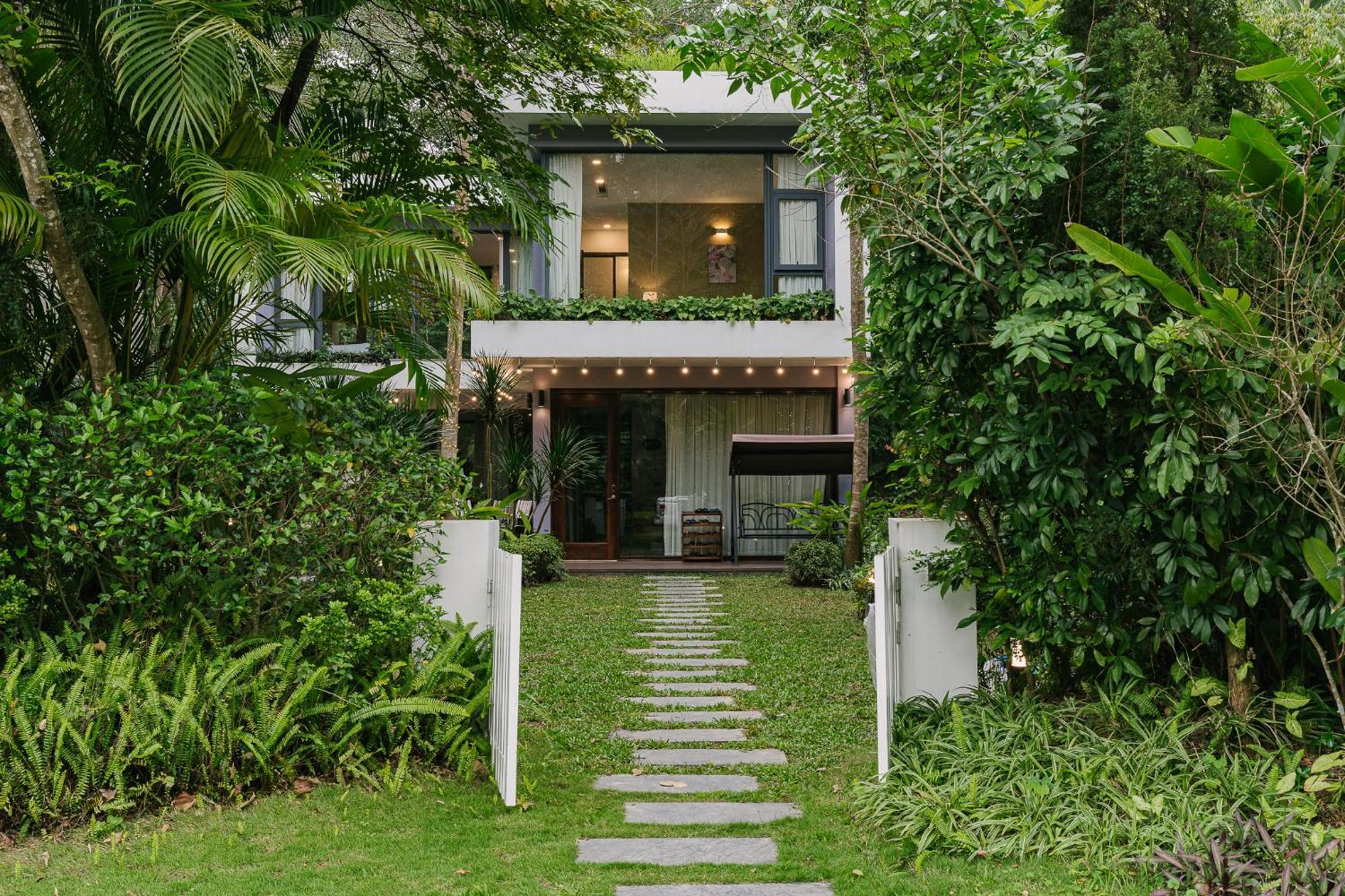 Rosee - With Private Pool Villa Hanoi