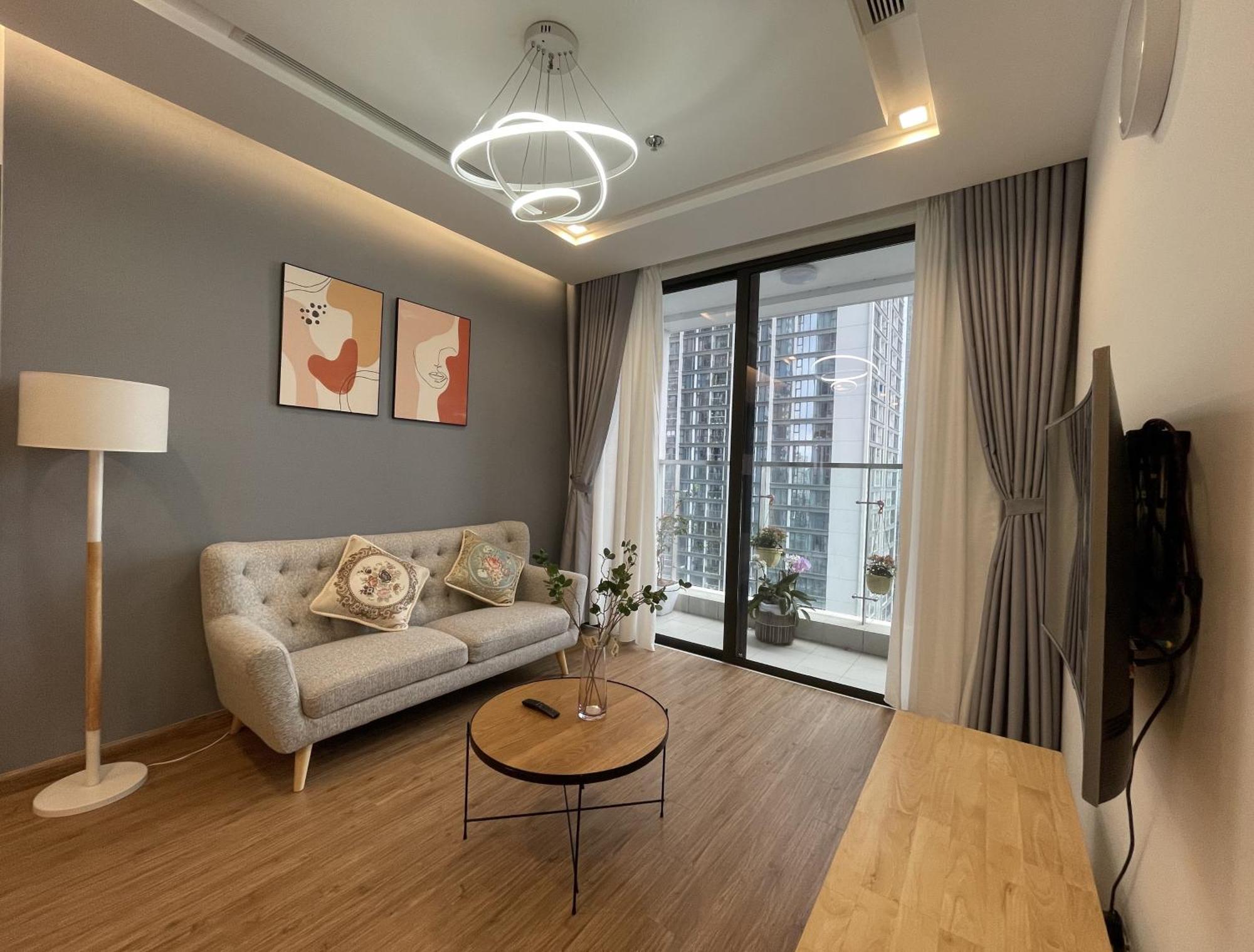 Apartment Vinhomes Metropolis Luxury 2 Br