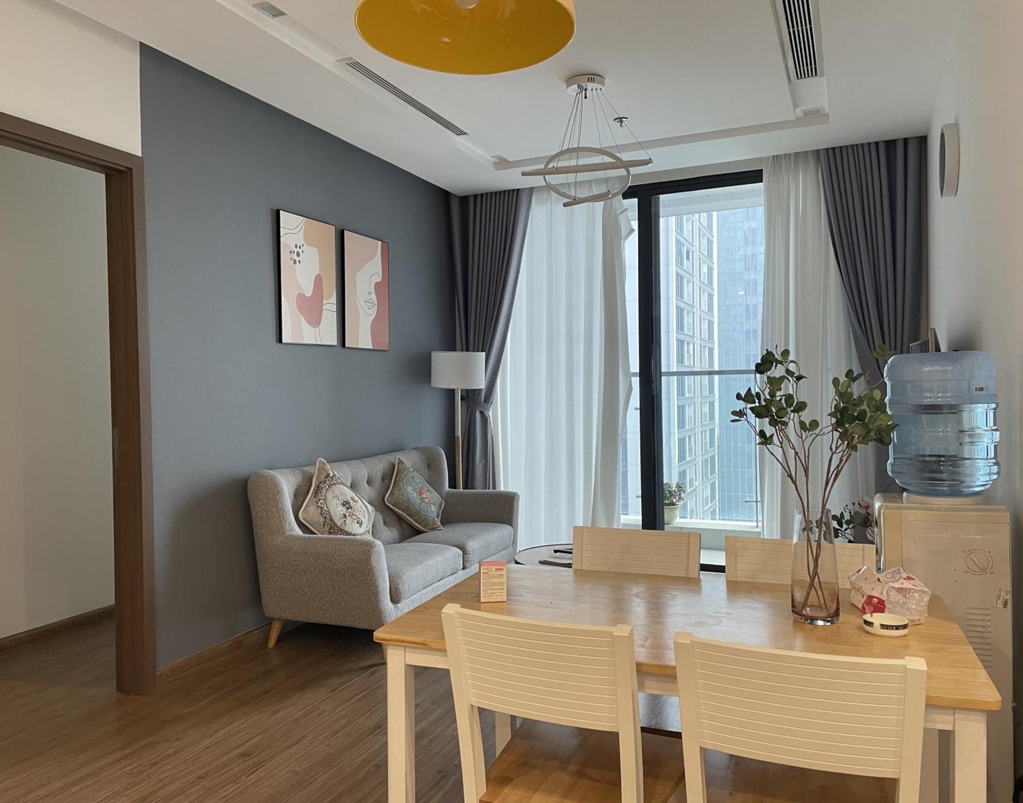 Vinhomes Metropolis Luxury 2 Br Apartment Hanoi