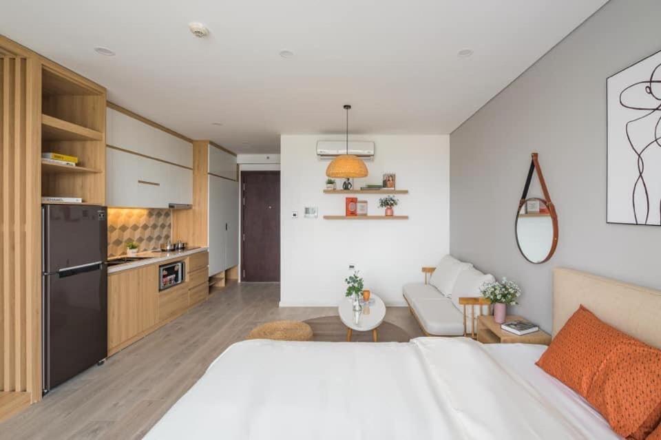 Vinhomes Dcapital Tran Duy Hung Official * Hanoi