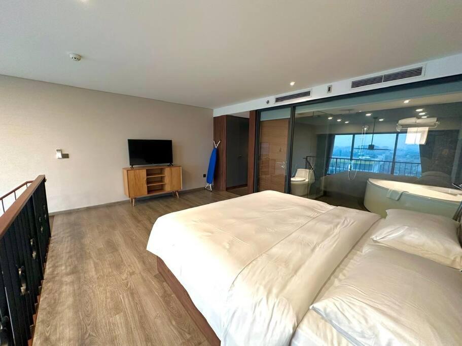 Duplex At Pentstudio Westlake - 2h Apartment