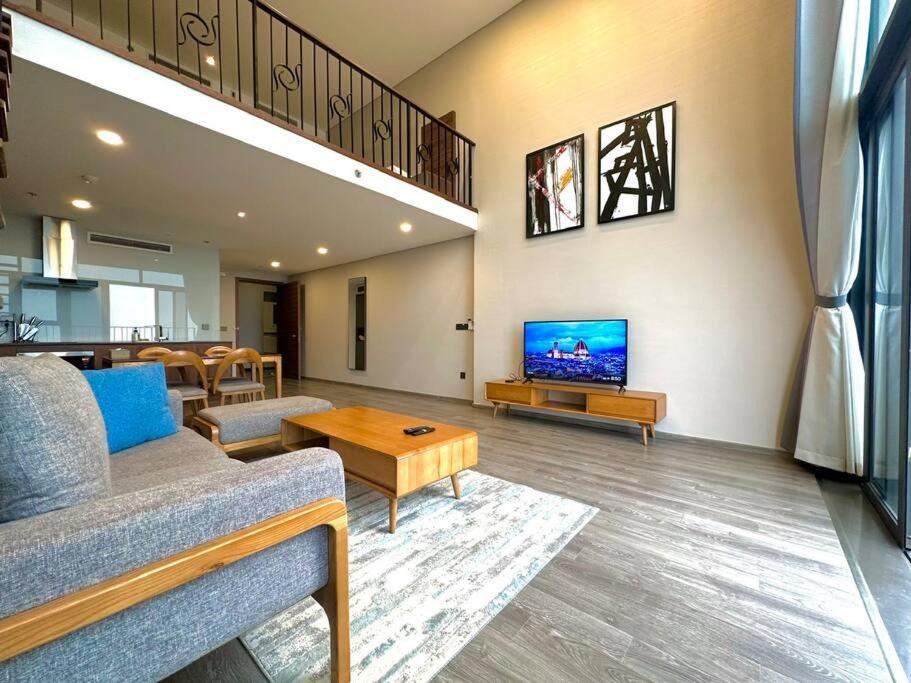 Duplex At Pentstudio Westlake - 2h * Hanoi