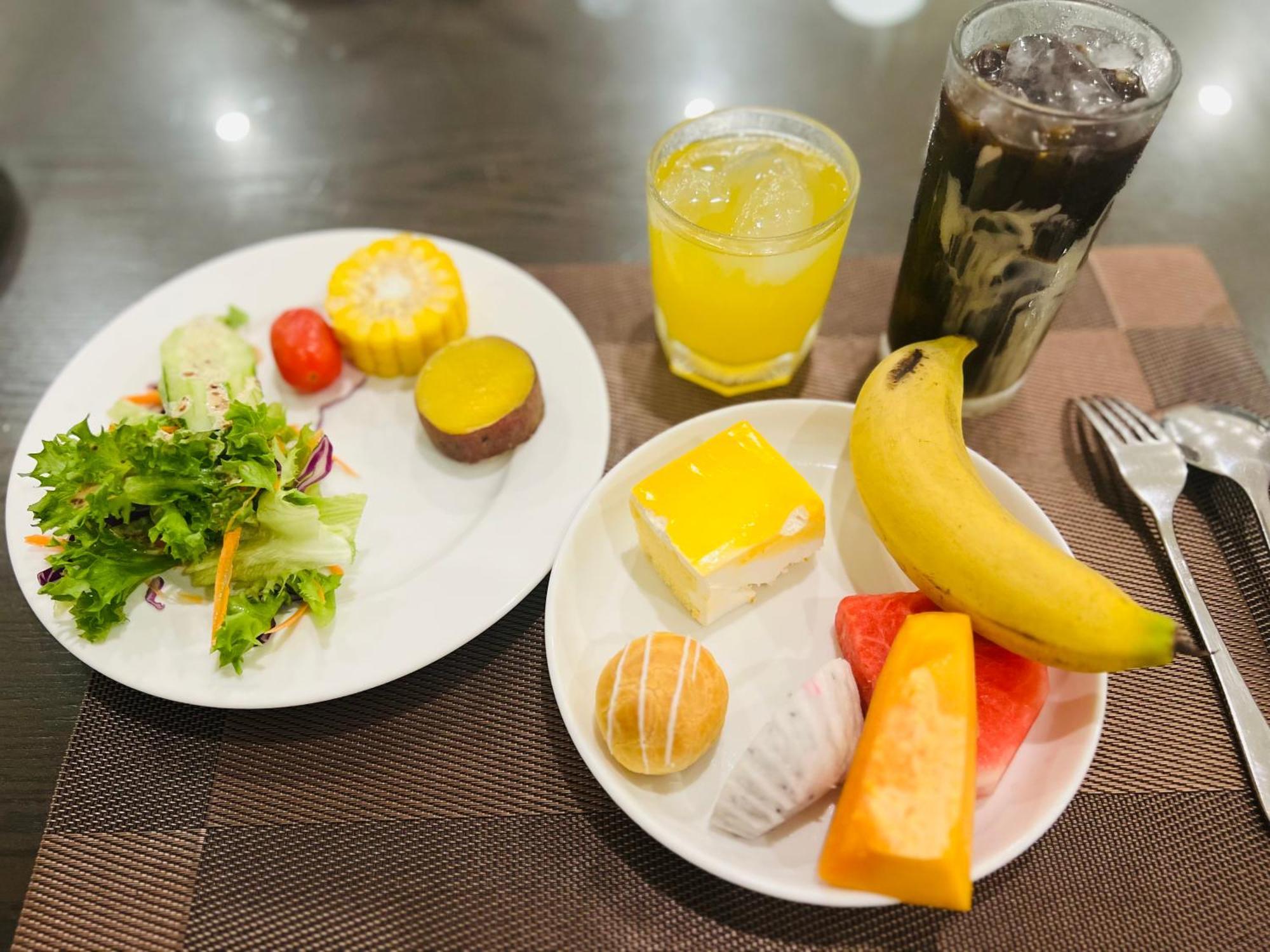 Hotel Paragon House And 3*