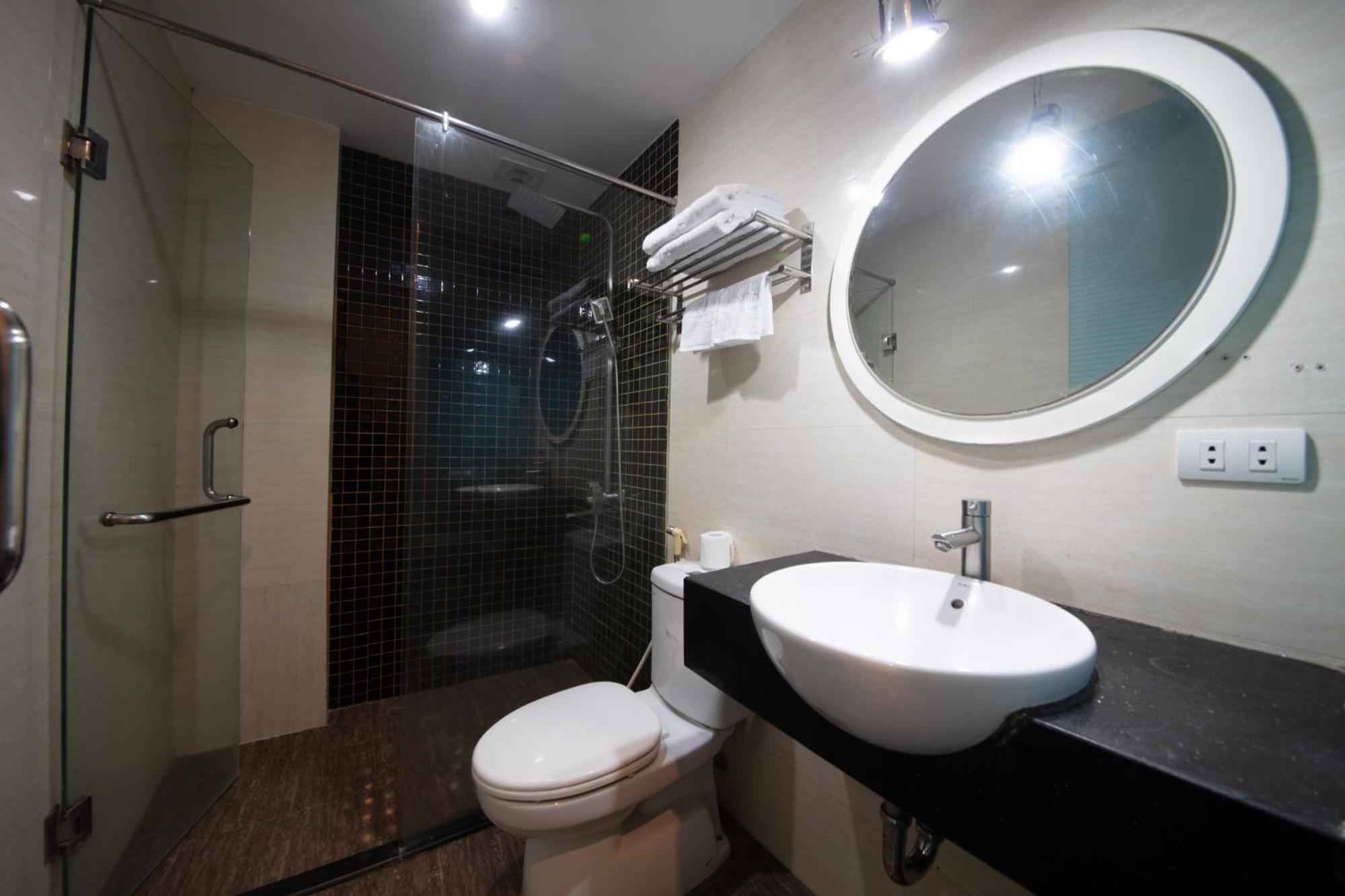 Omina And Travel Hotel Hanoi
