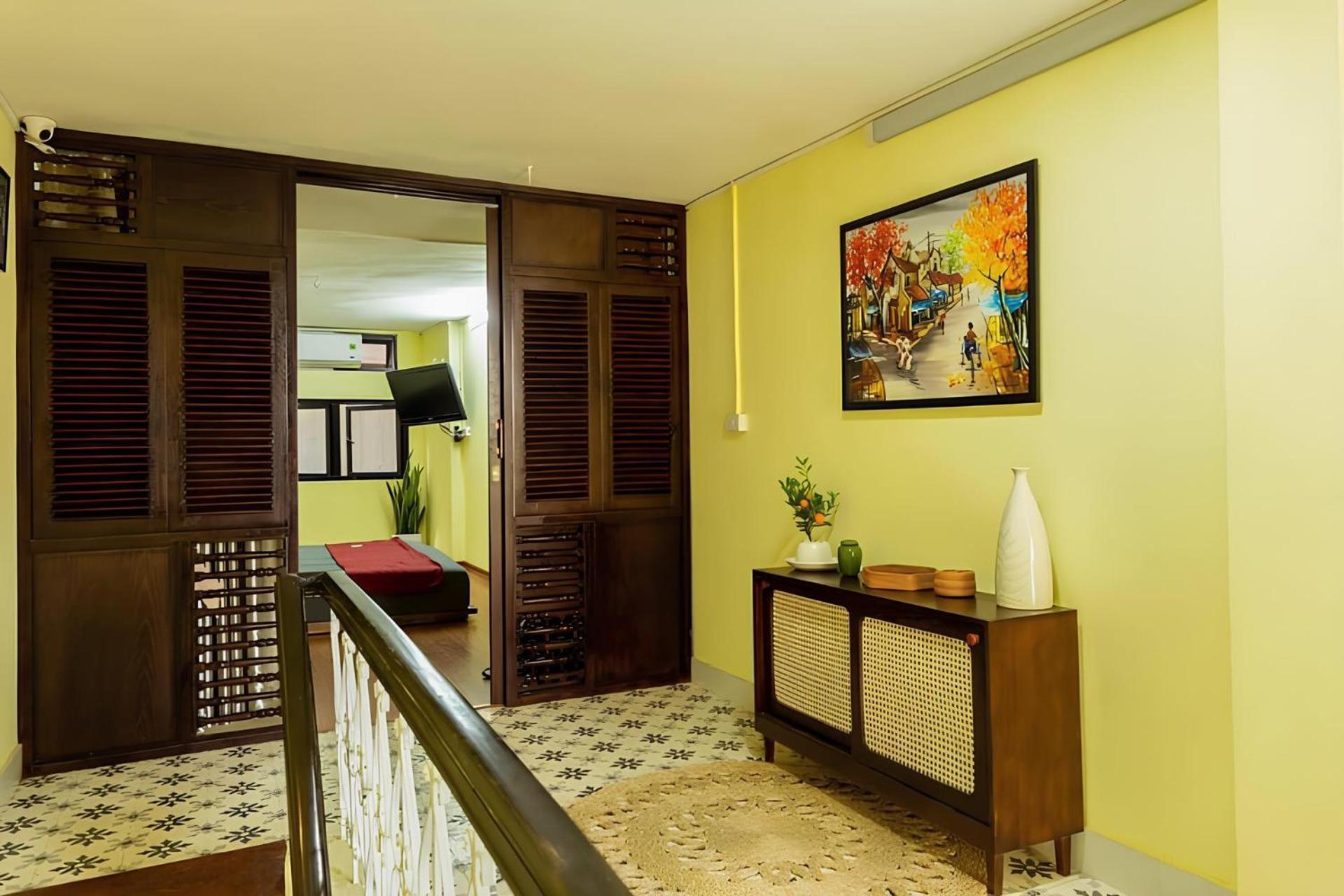 Linna's - Center - Old Quarter - Spacious - Train Street Guest house