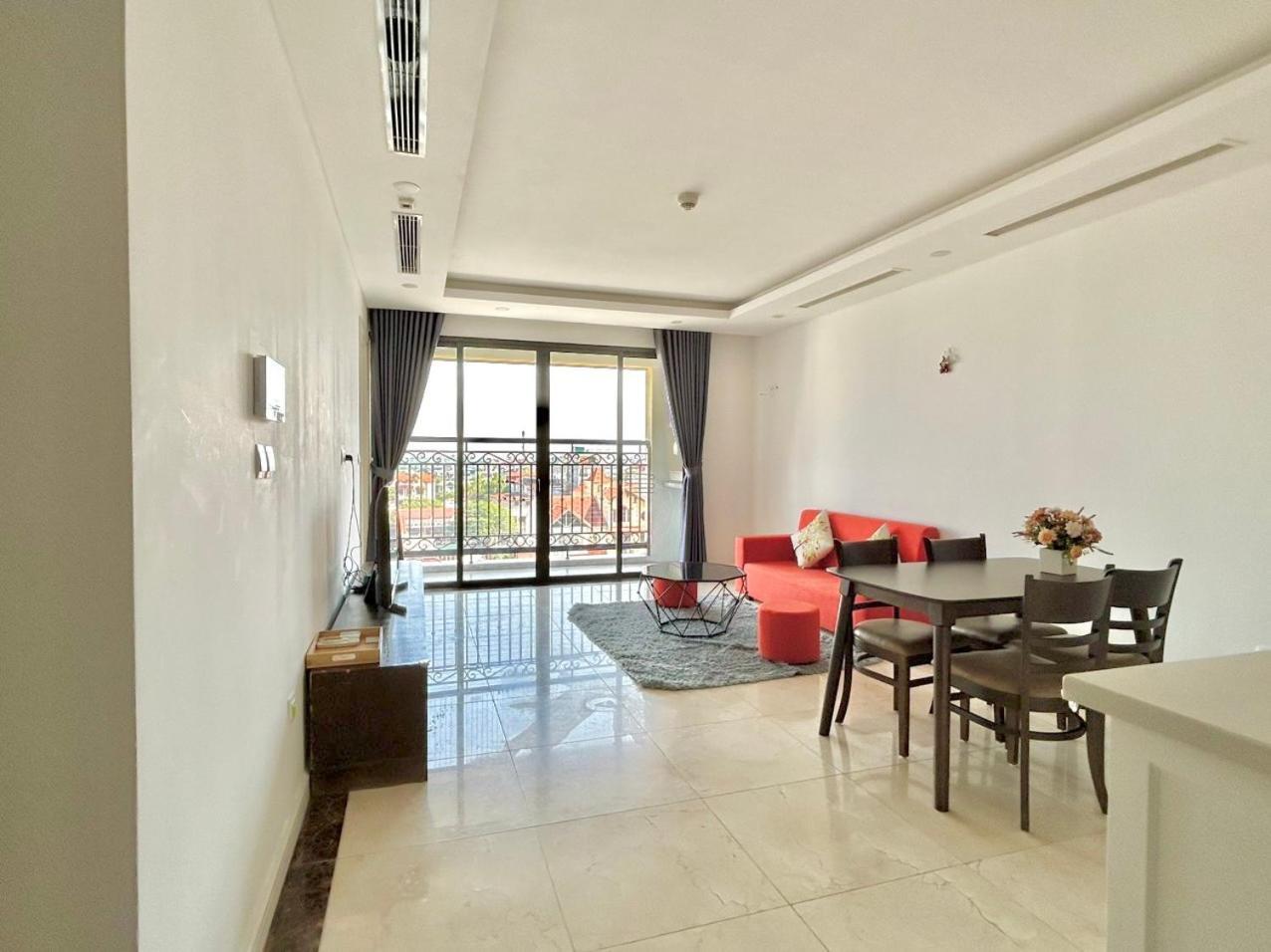 Apartment D'leroi Soleil- Tay Ho- Near Westlake In Ha Noi *