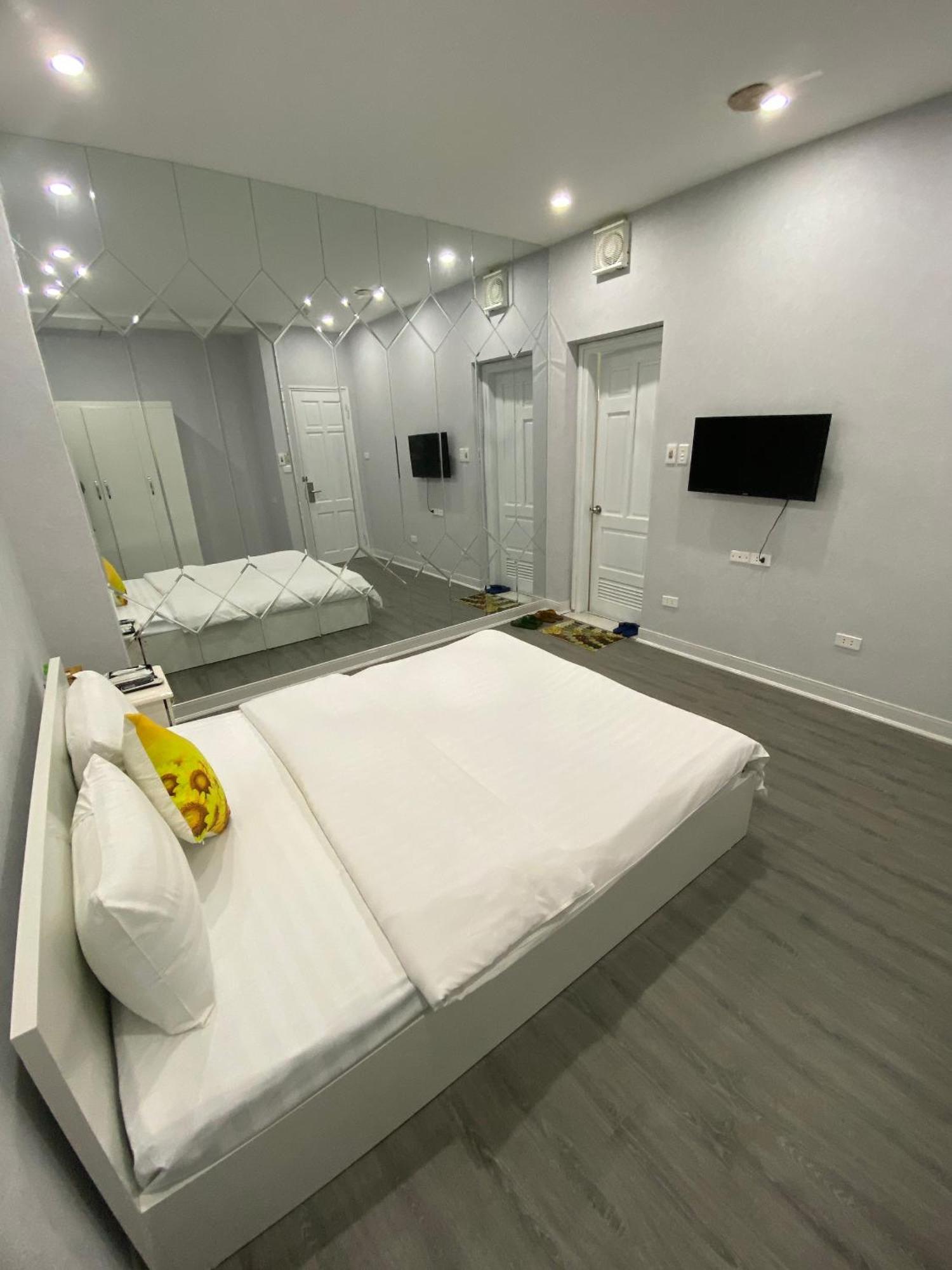 Khach San Huong Duong Hotel 3*