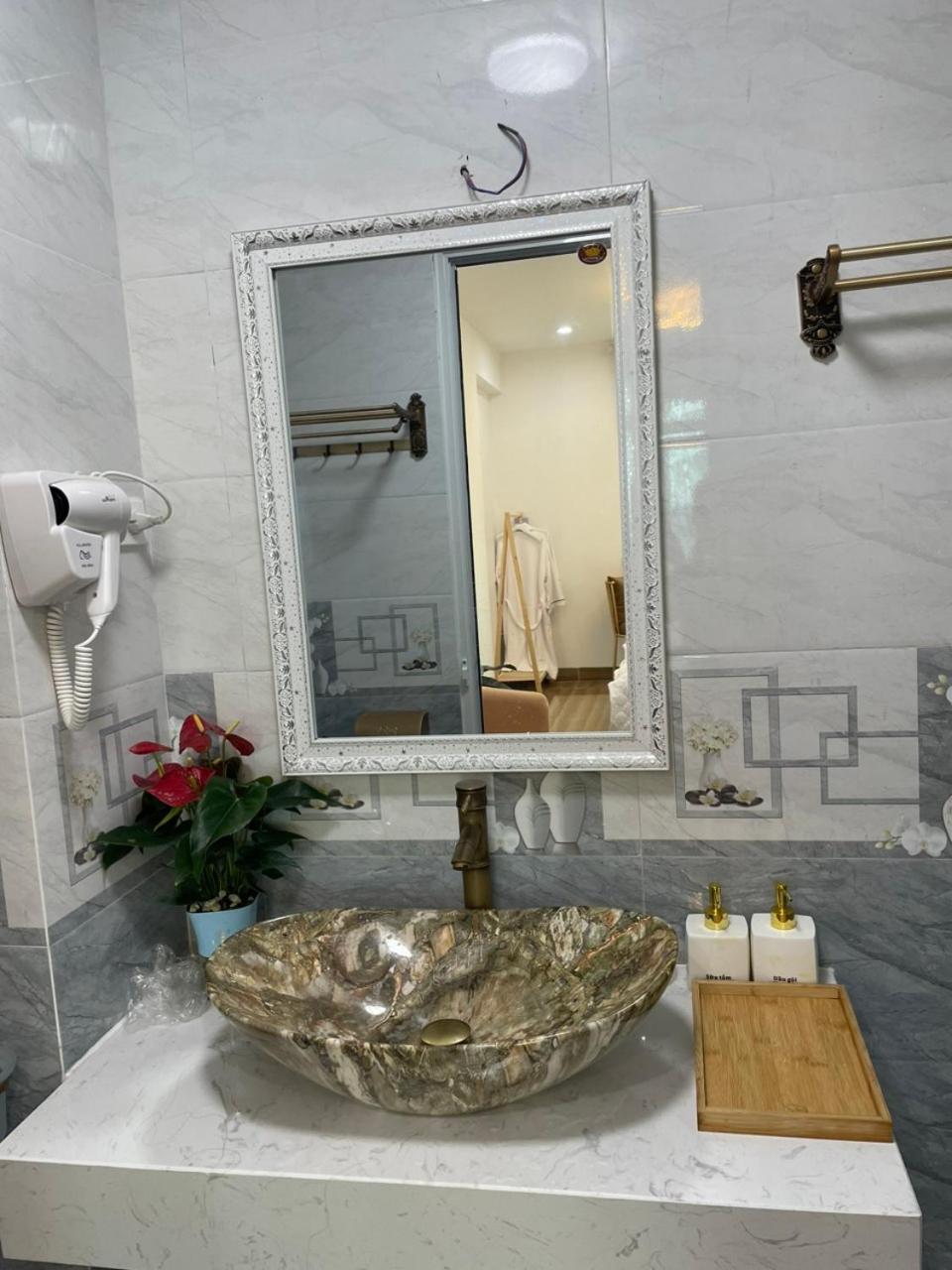 Hotel Nha Nghi Huyen Anh