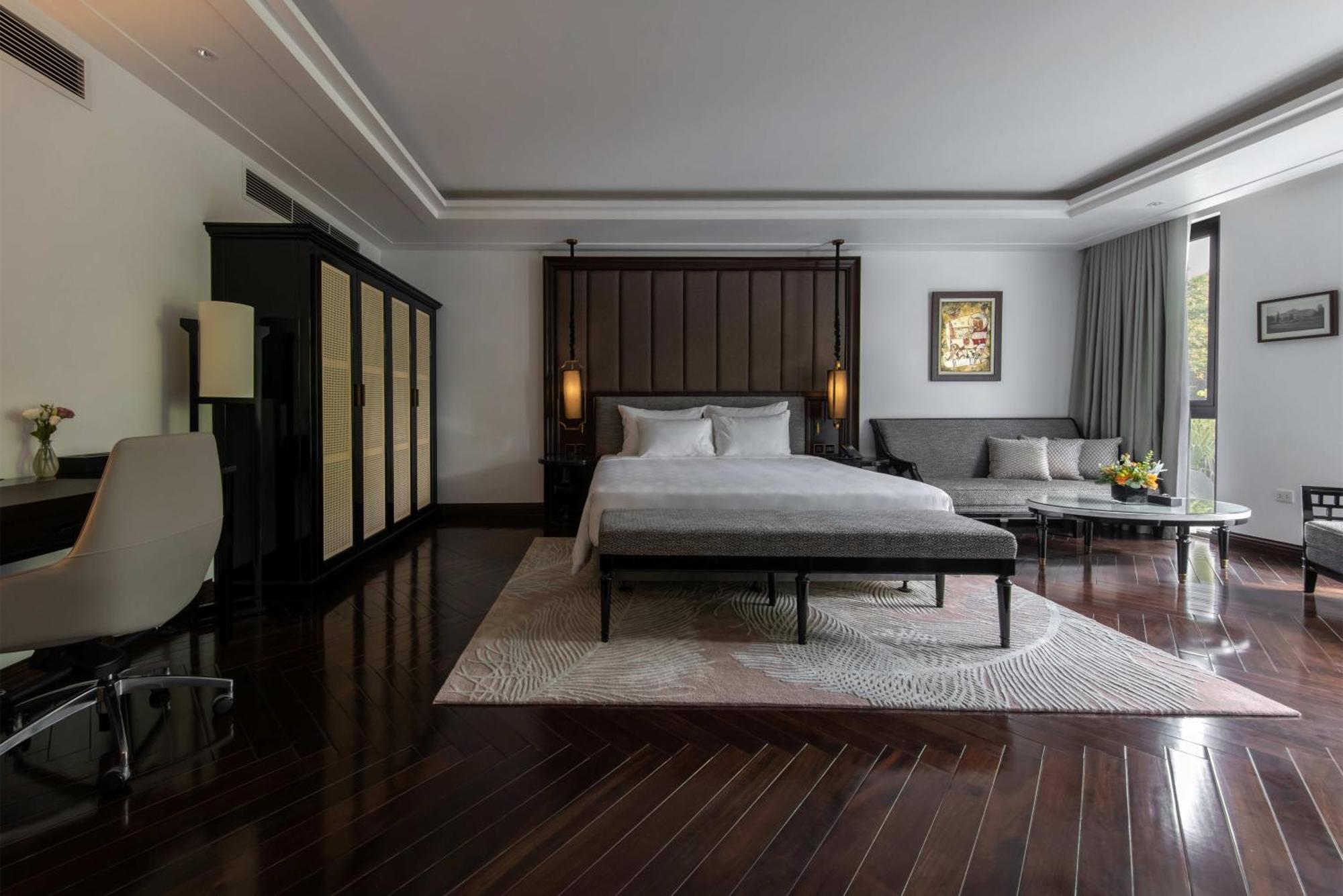Elegant Mansion 88