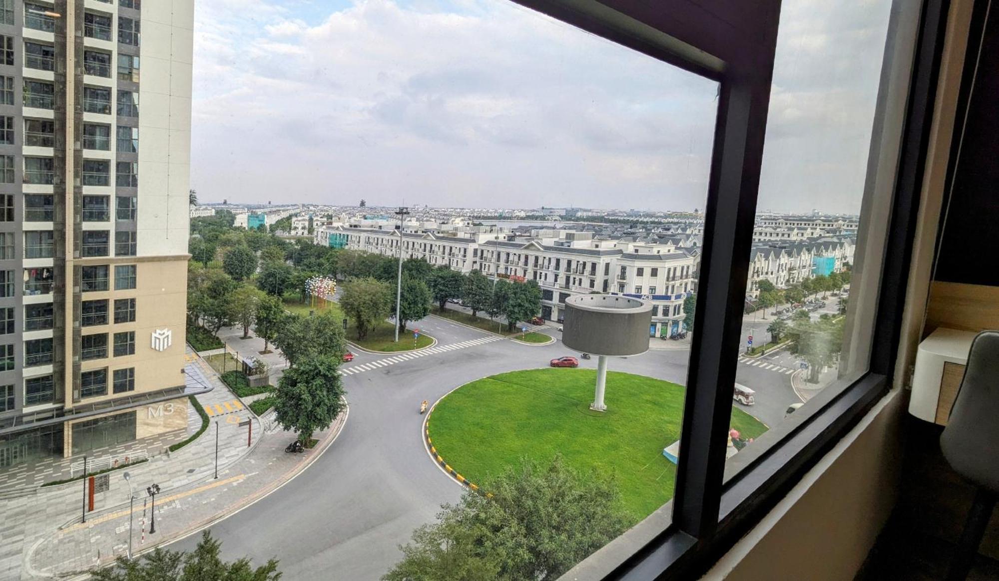 In Vinhomes Ocean Park Apartment *