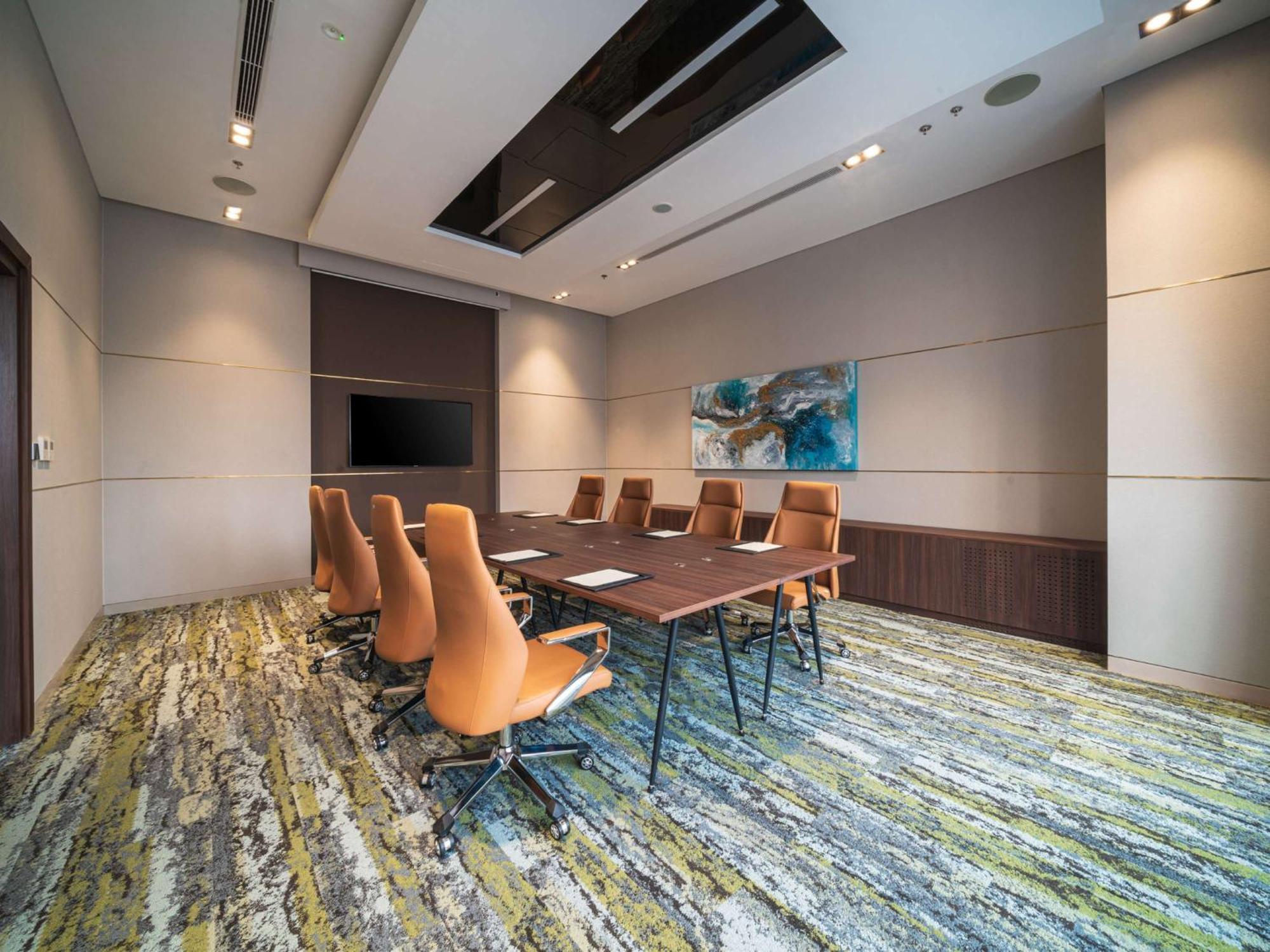 Moevenpick Living West Hotel Hanoi