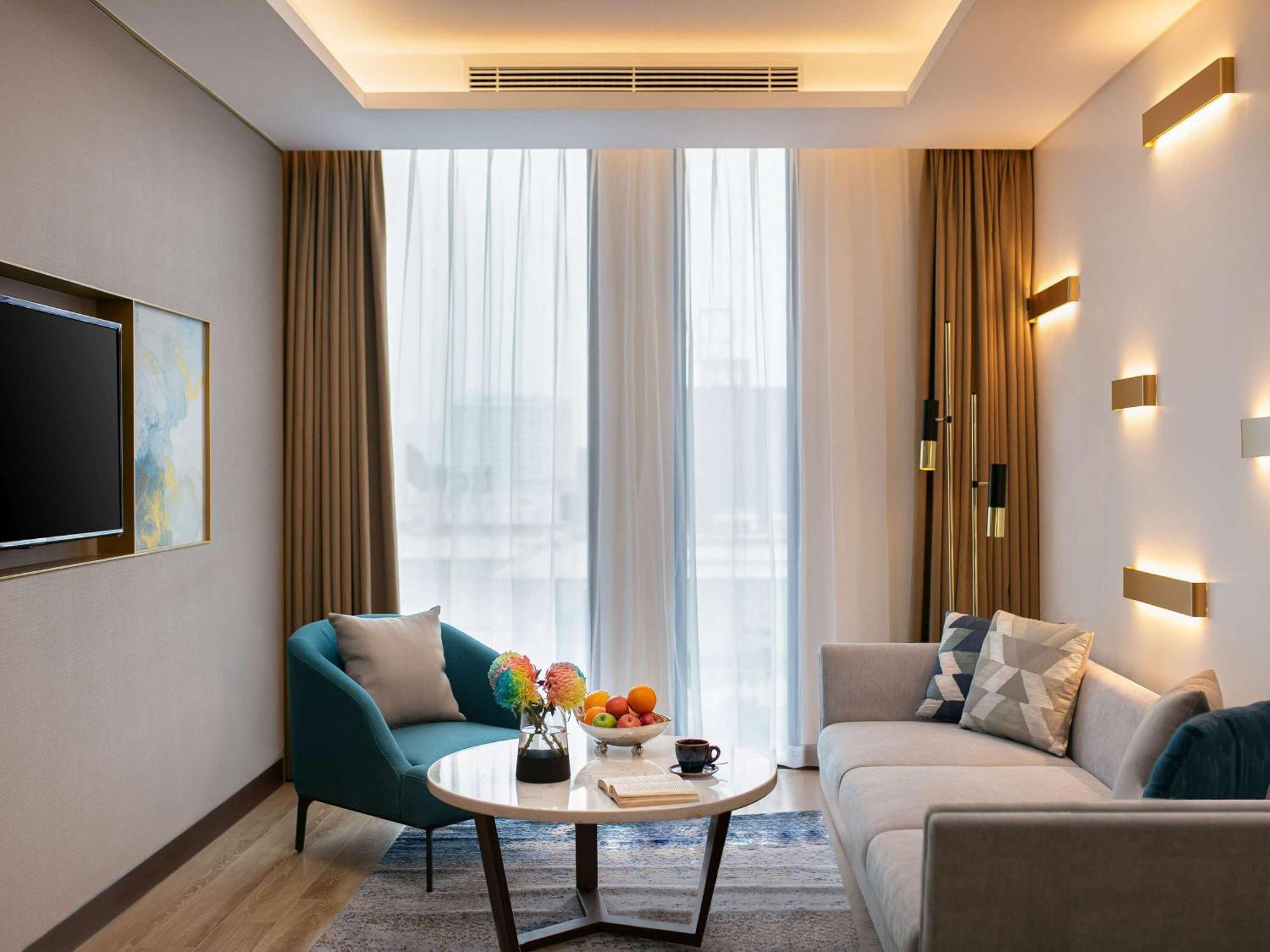 Moevenpick Living West Hotel 5*