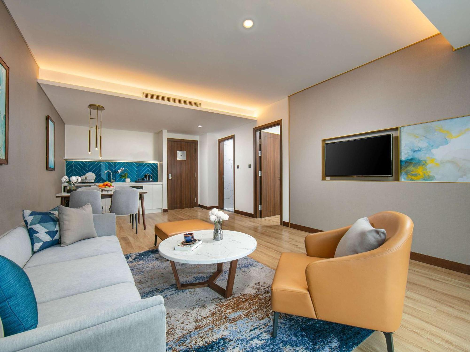 Moevenpick Living West Hotel