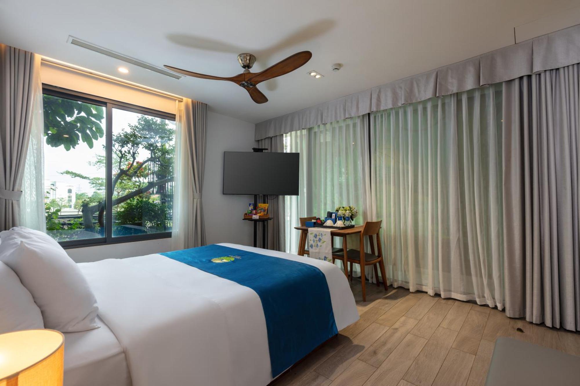 Oriana & Hotel 3*