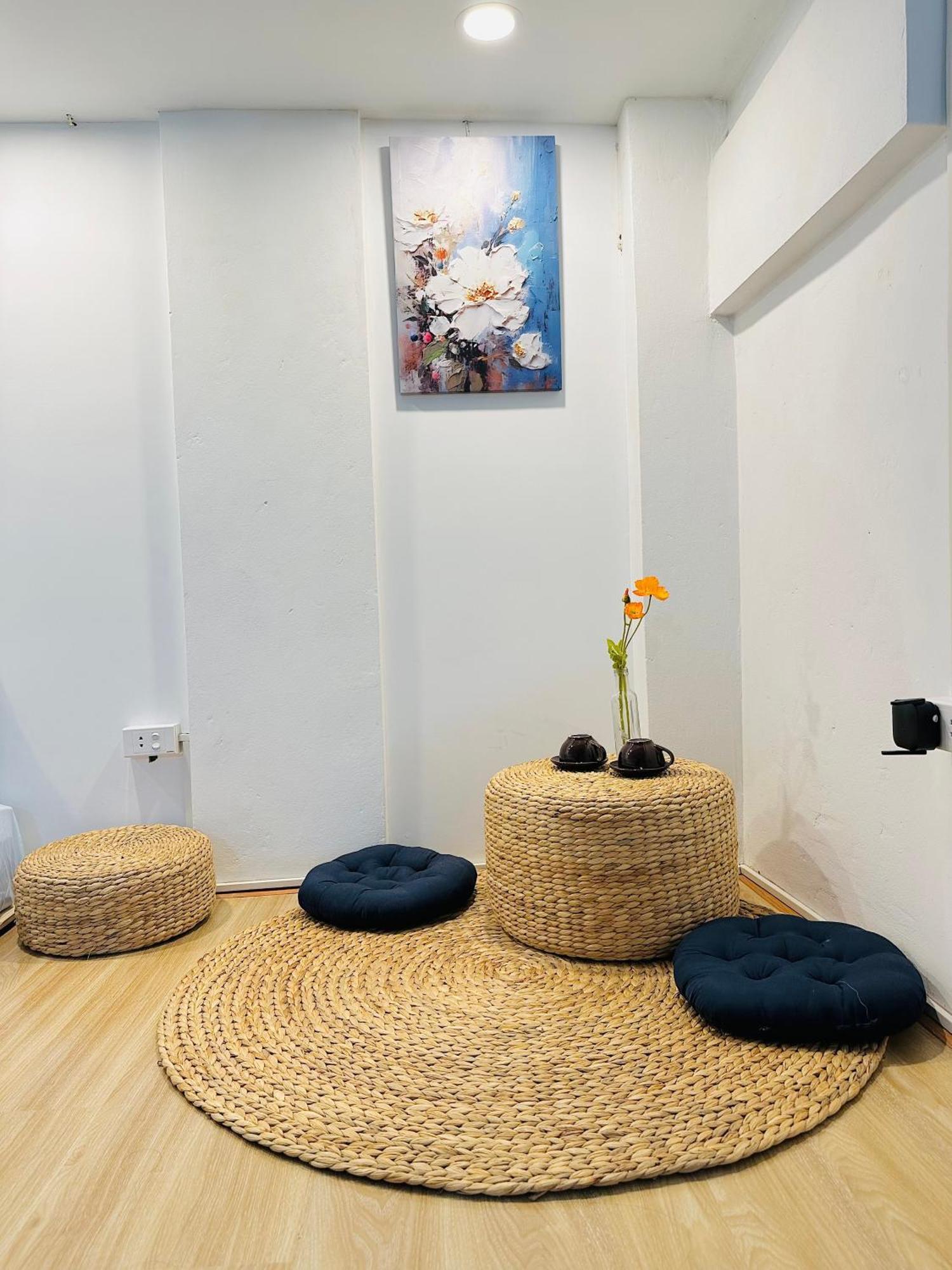 Heart Of Hoan Kiem-rare 4br Private House Unique Design Travel Hub 13pax Holiday home *