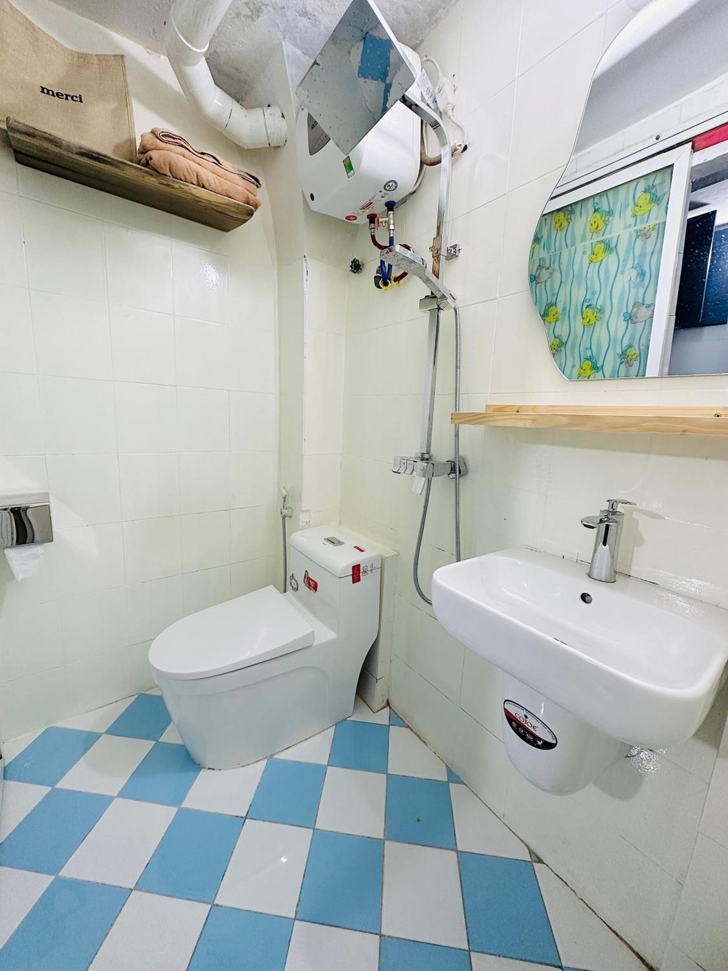 Heart Of Hoan Kiem-rare 4br Private House Unique Design Travel Hub 13pax Holiday home Hanoi