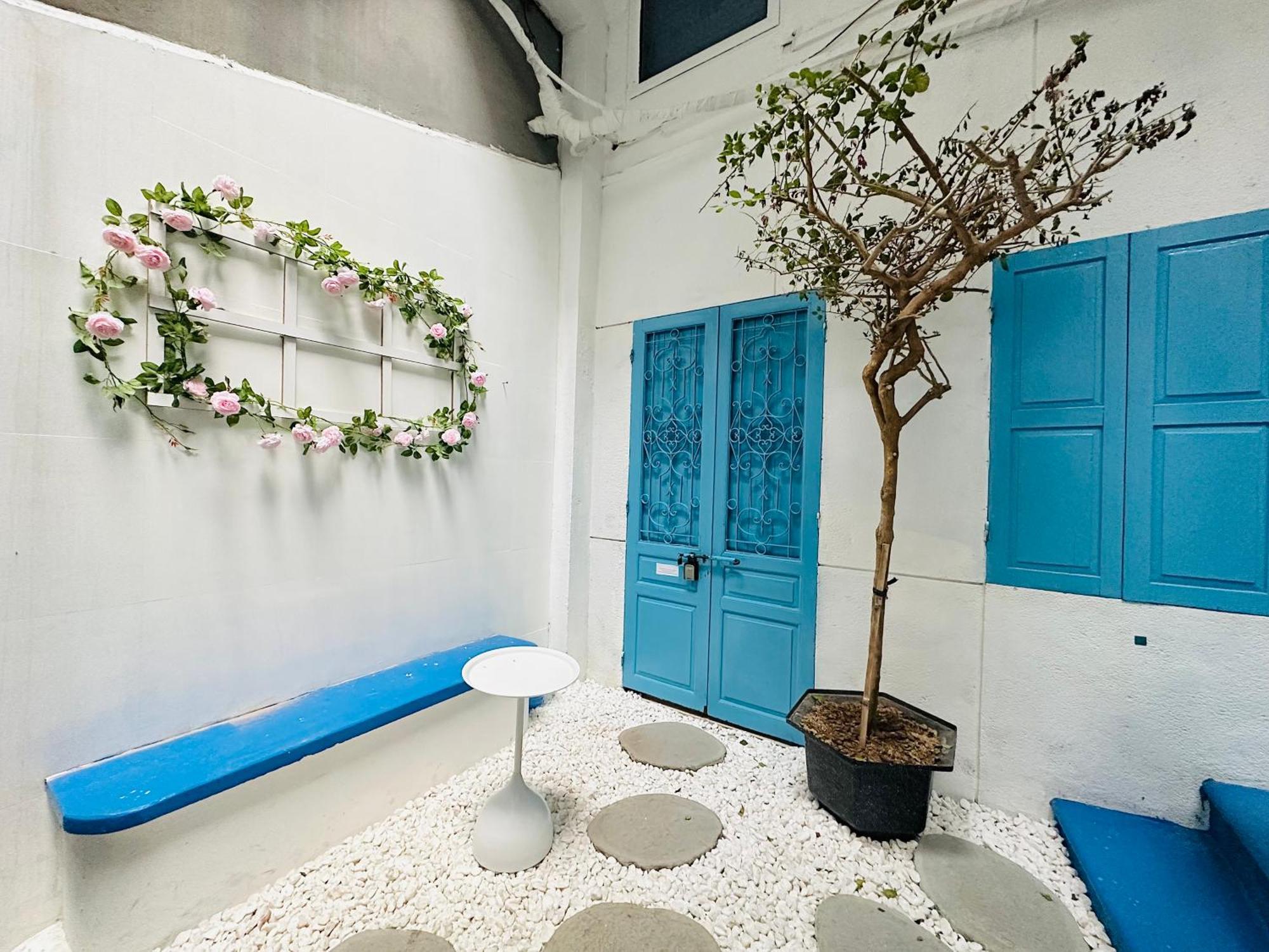 Heart Of Hoan Kiem-rare 4br Private House Unique Design Travel Hub 13pax Hanoi