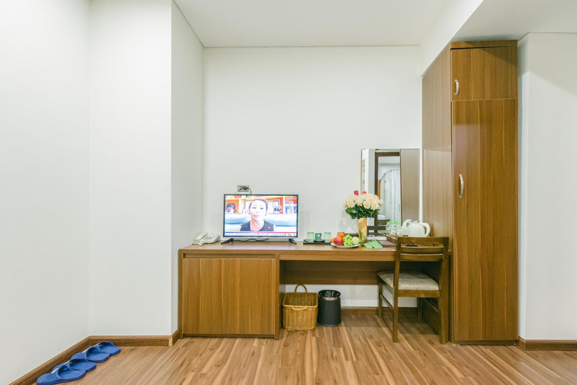 New Century Hotel