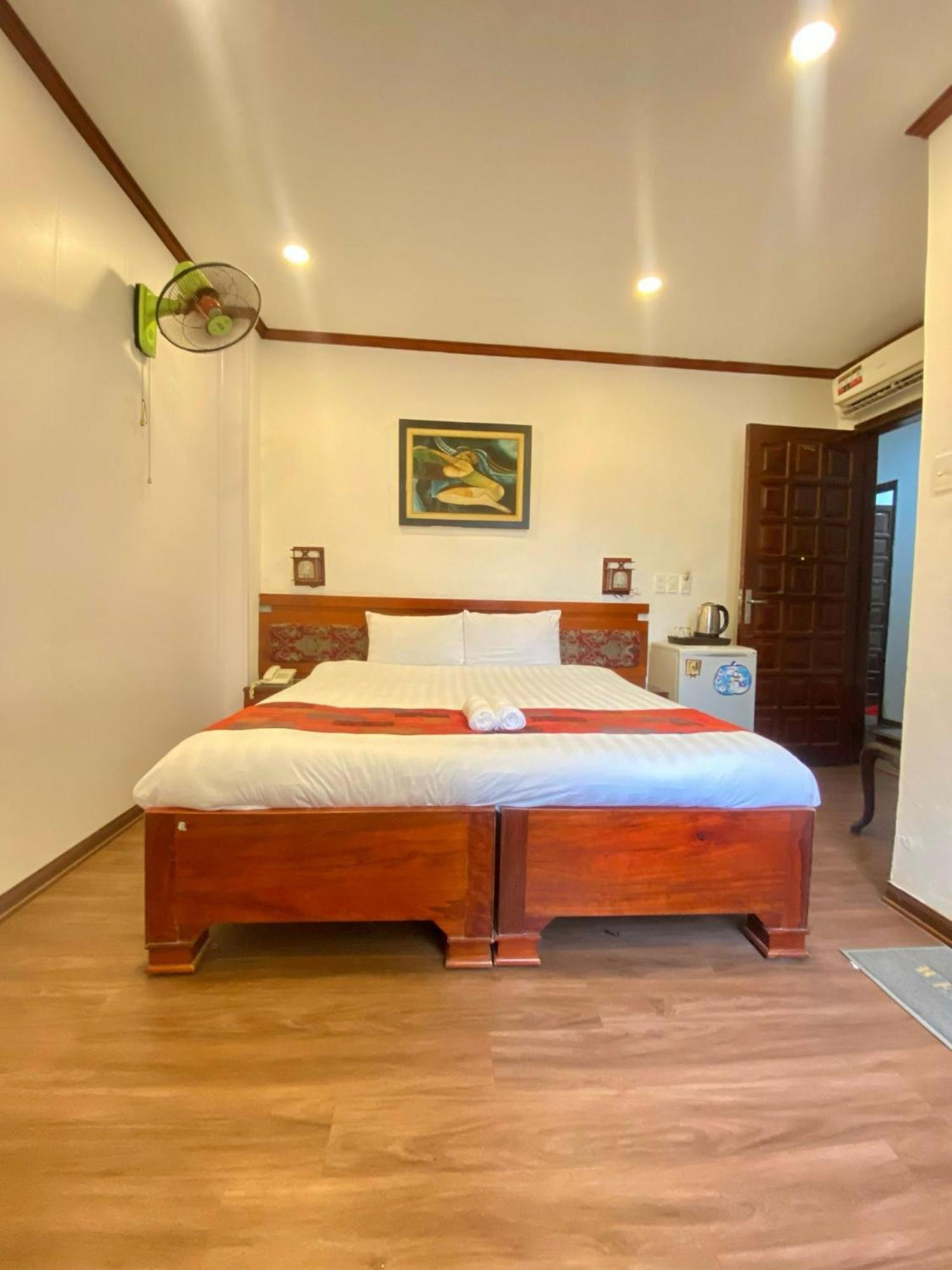 Hotel 2 Long Bien 2*