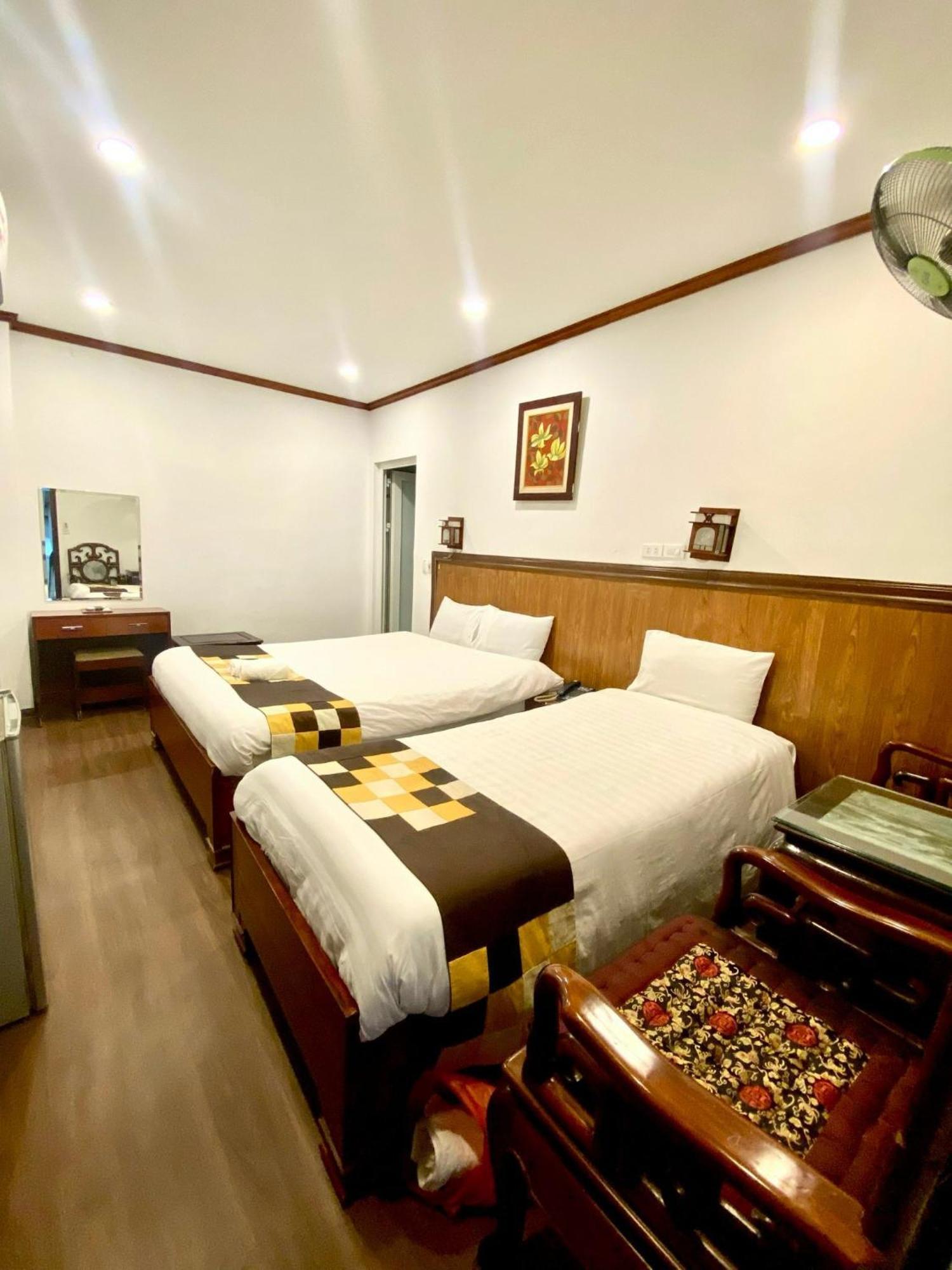 Hotel 2 Long Bien 2*
