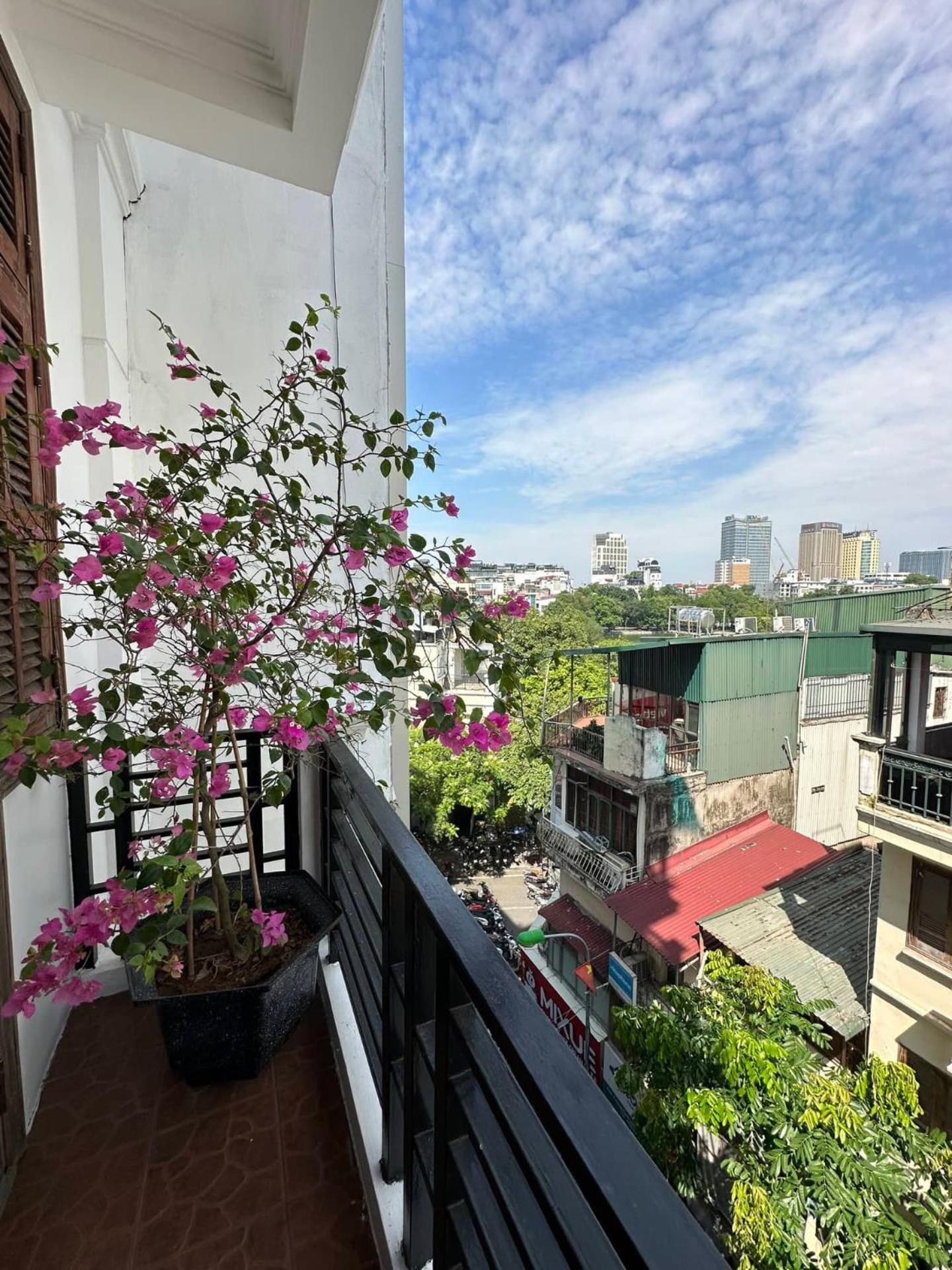 Morning Hanoi